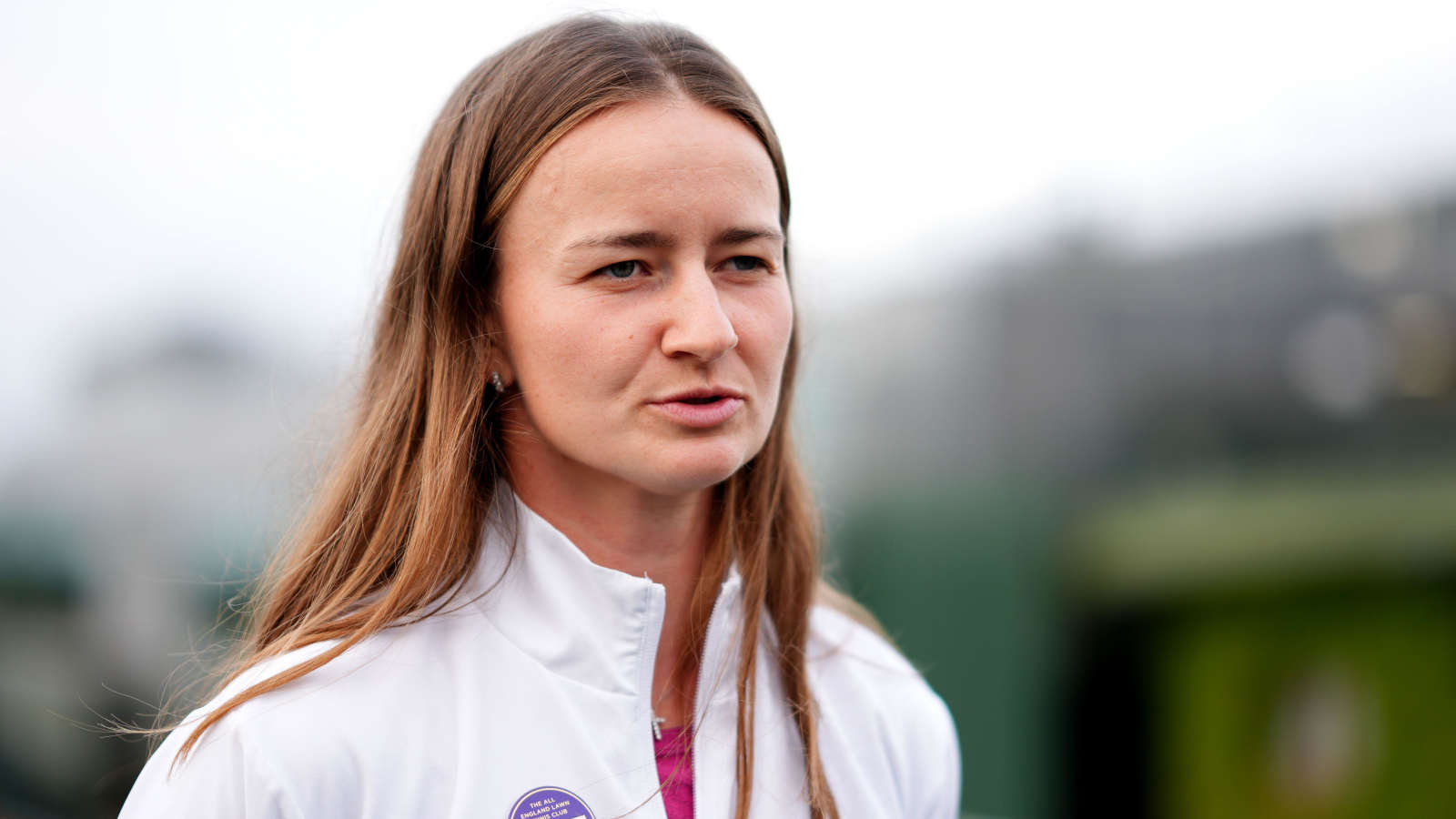 Nhà vô địch Wimbledon Barbora Krejcikova đáp trả sau khi nhà báo Mỹ chế nhạo ngoại hình của cô